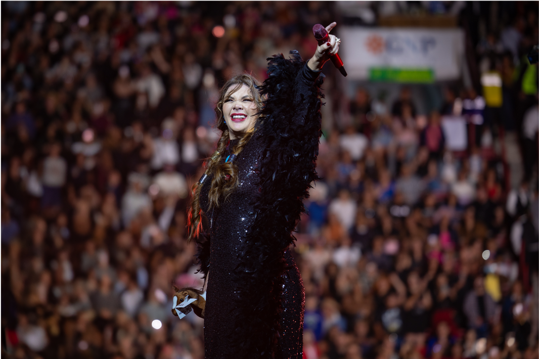 Yuridia deslumbra con ‘Monumental’, su álbum en vivo desde la Plaza de Toros México